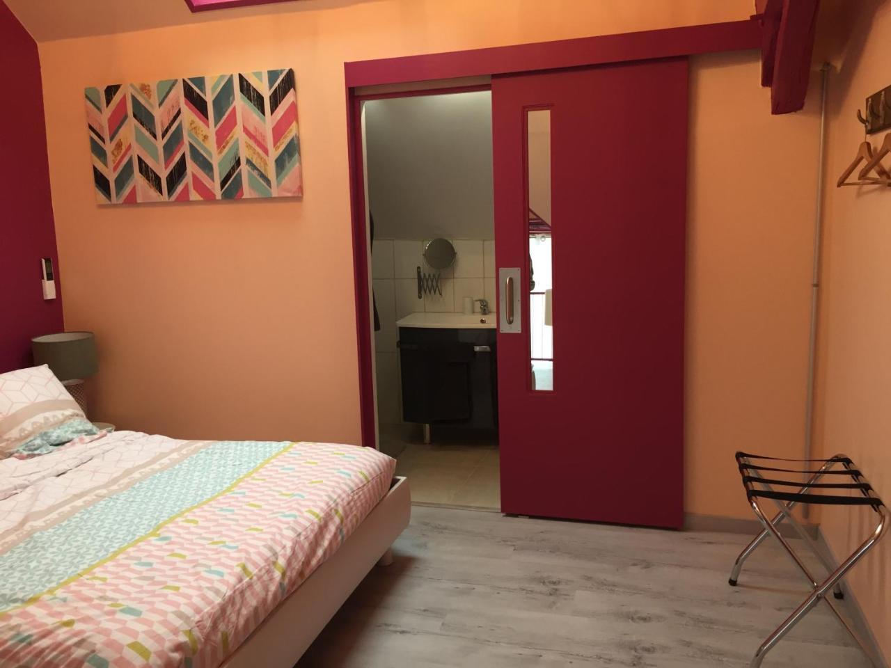 Le Rouge & Blanc Panzió Saint-Maurice-le-Vieil Kültér fotó